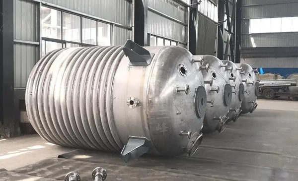 1708930570858328.jpg 高压反应釜.jpg