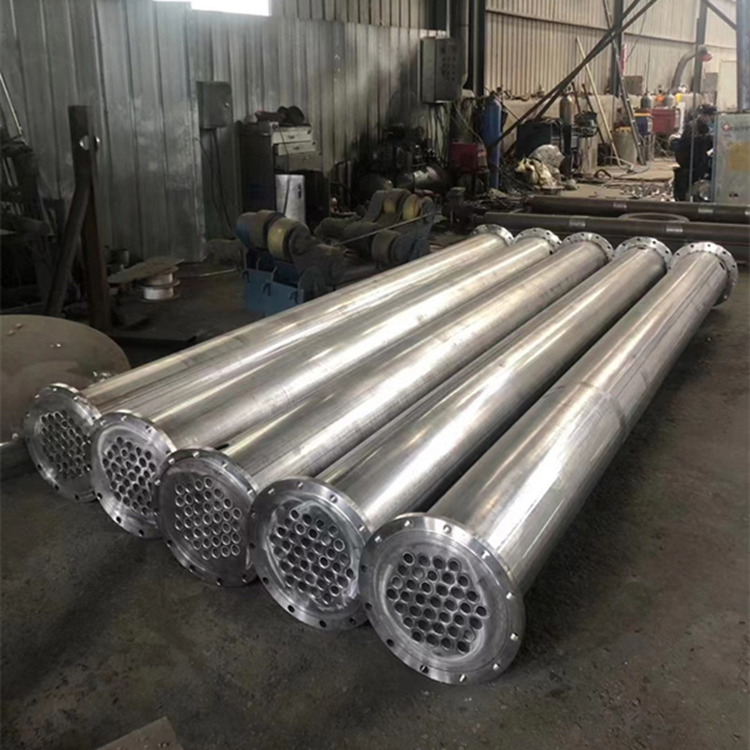 不锈钢列管式换热器的基本结构与使用特点